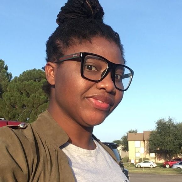 Meet the Posher Other - Meet your Posher, Angela